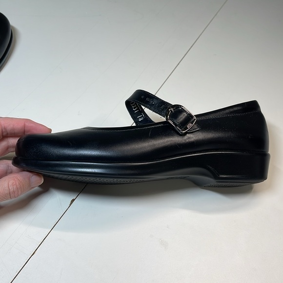 SAS Mary Jane Black 6.5 Narrow - Picture 10 of 17